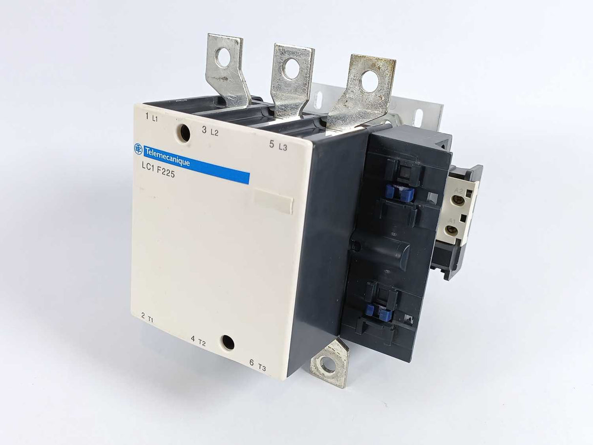 Schneider Electric LC1F225 Contactor with LX9FG220