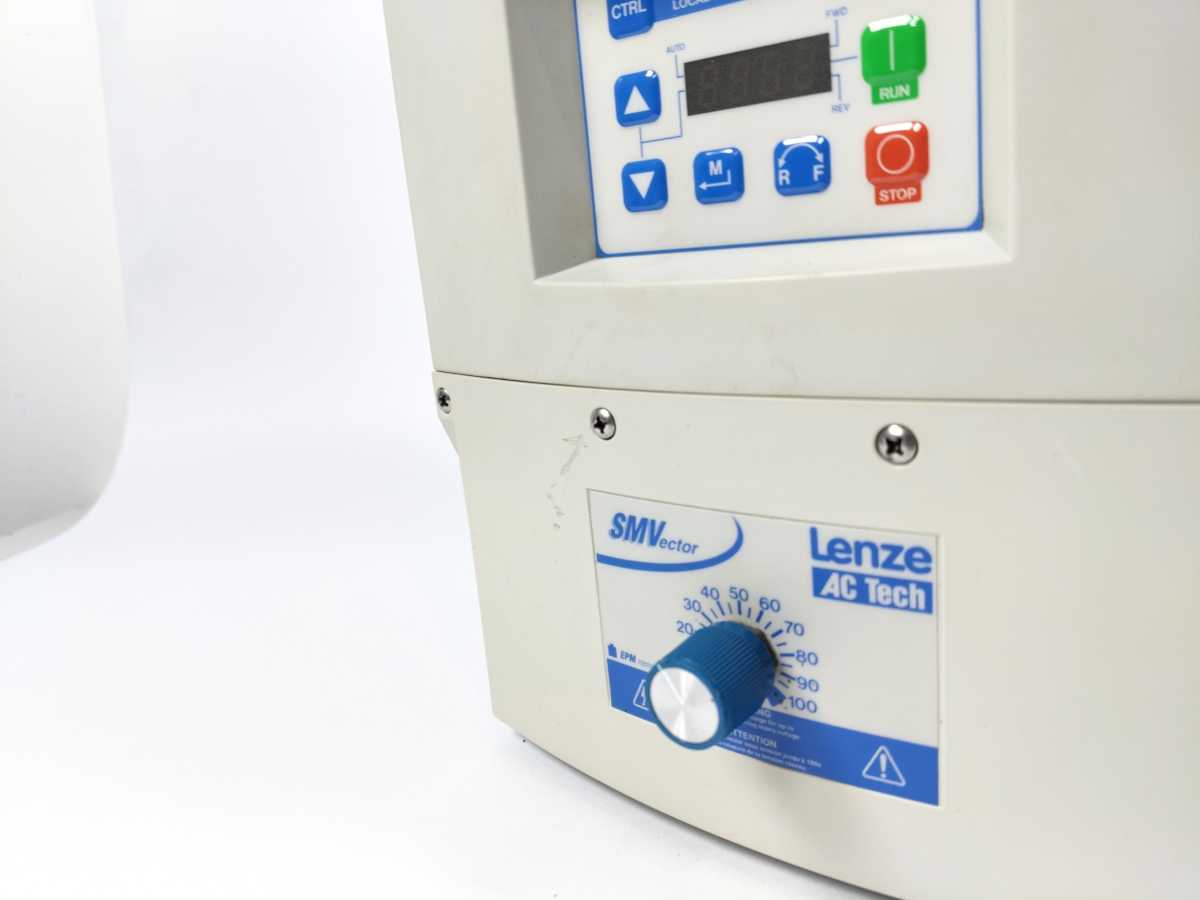 LENZE ESV223N04TMD-BT 400/480VAC, 50-60Hz, 52/45A Frequency Inverter Drive