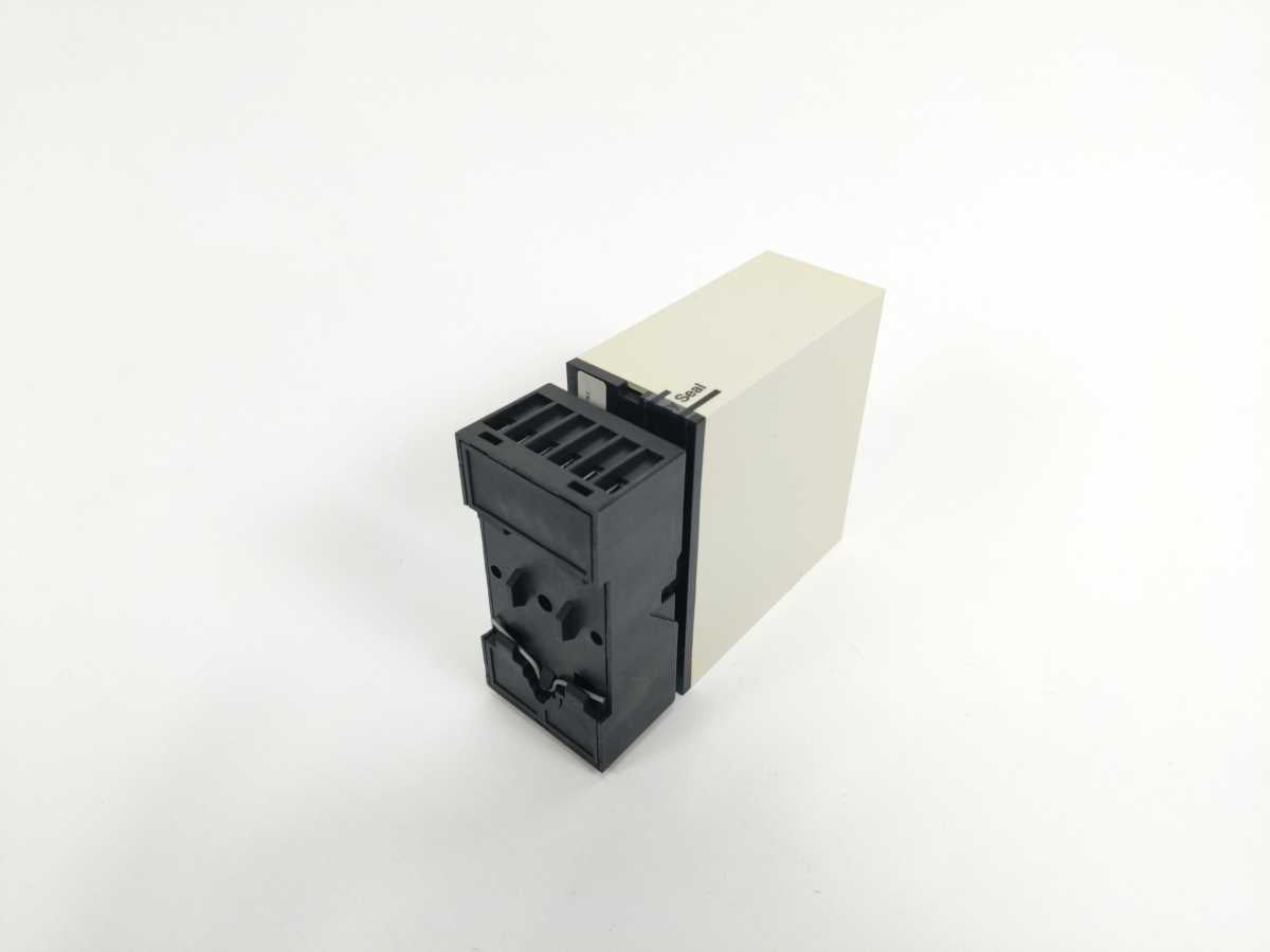 Carlo Gavazzi SV 250 230 Dual Level Relay