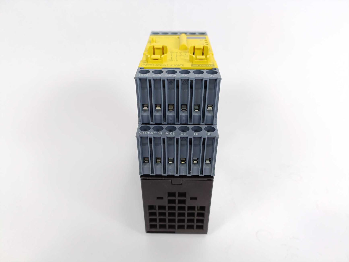 Siemens 3UF7330-1AB00-0 Fail-safe Digital Module