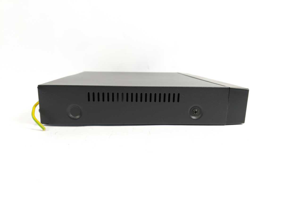 Network Video Recorder NVR-XC1104K/POE C220310-DM0827KZ14021, NO PSU inclueded.