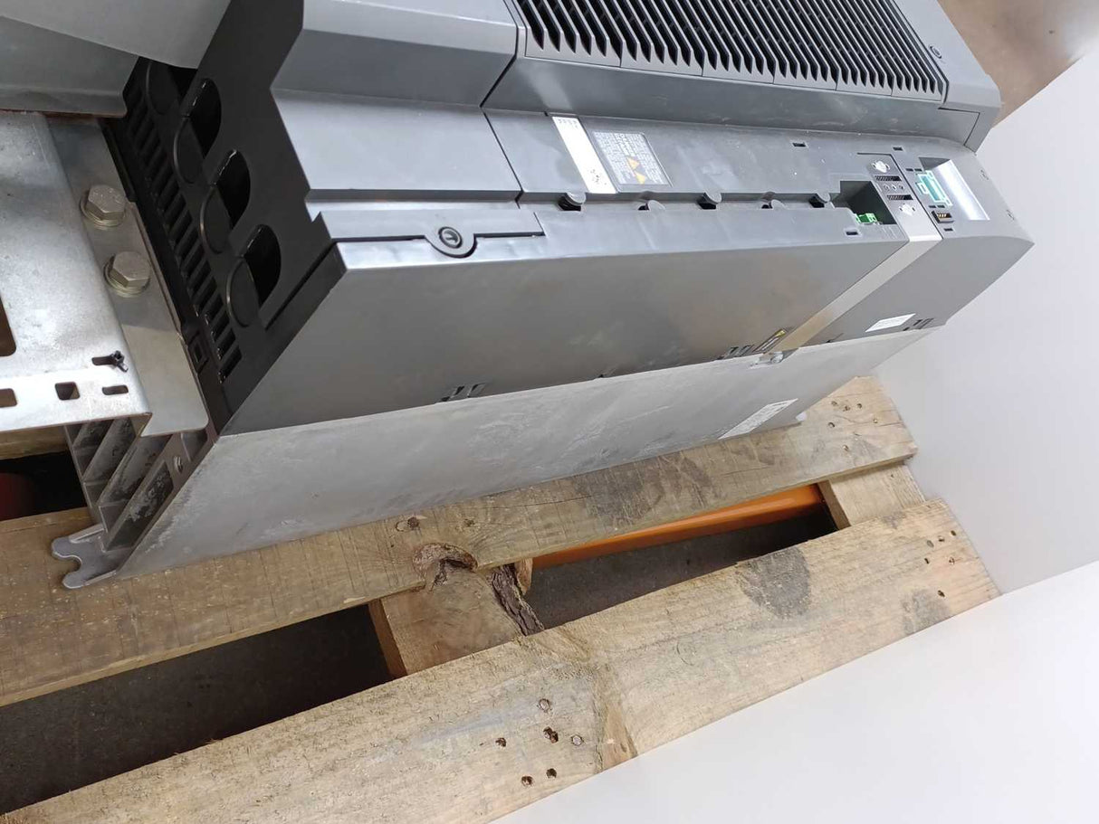 Siemens 6SL3210-1PE31-5AL0 Power Module PM240-2