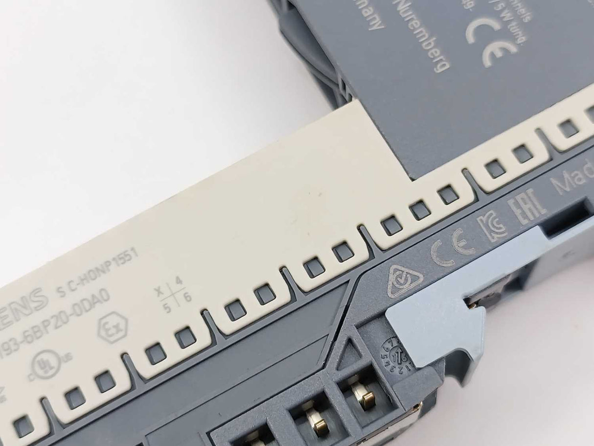 Siemens 6ES7 132-6BF00-0BA0 SIMATIC ET 200SP + 6ES7 193-6BP20-0DA0