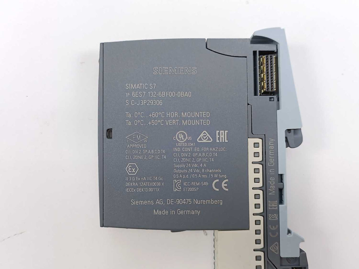 Siemens 6ES7 132-6BF00-0BA0 SIMATIC ET 200SP + 6ES7 193-6BP20-0DA0