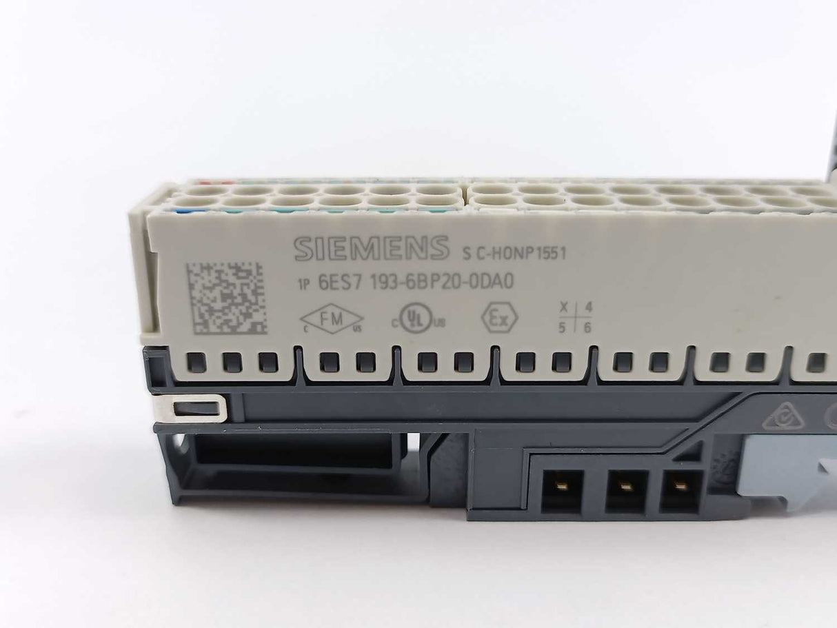 Siemens 6ES7 132-6BF00-0BA0 SIMATIC ET 200SP + 6ES7 193-6BP20-0DA0