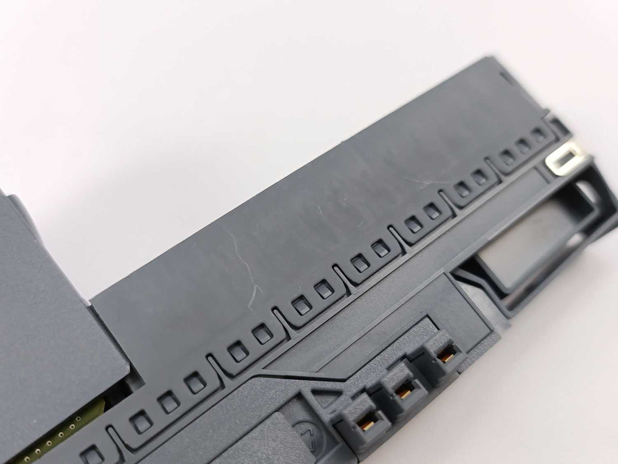 Siemens 6ES7131-6BF00-0BA0 SIMATIC ET 200SP + 6ES7193-6BP20-0BA0