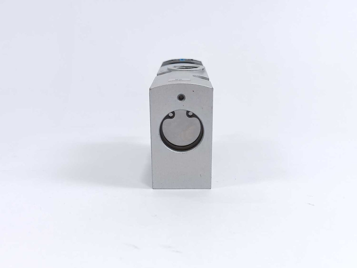 Festo 575567 VUVS-L30-M32C-MZD-G38-F8 Air Solenoid Valve