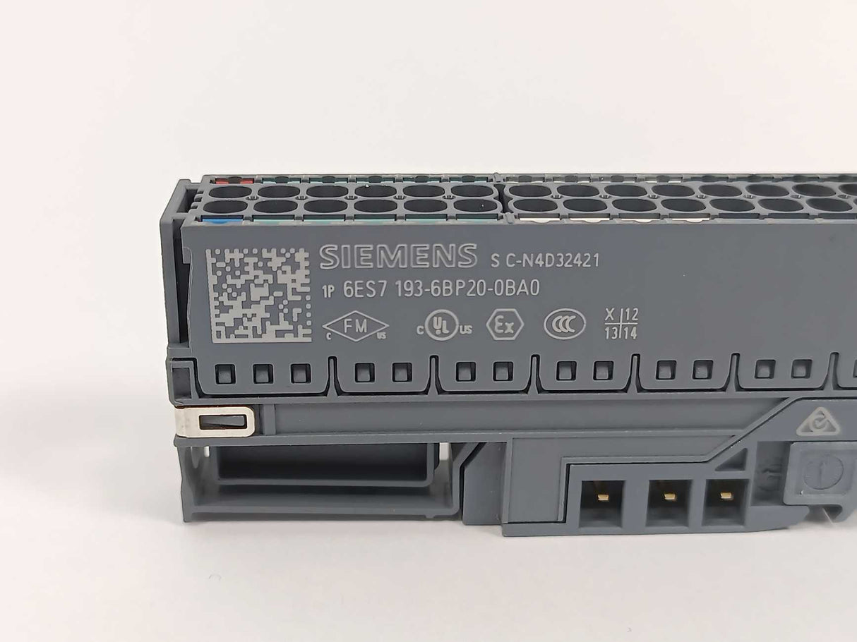 Siemens 6ES7132-6BF01-0AA0 SIMATIC S7 w/ 6ES7 193-6BP20-0BA0