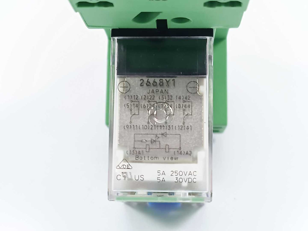 Phoenix Contact 2833589 Relay Base w/ 2834096 Single Relay