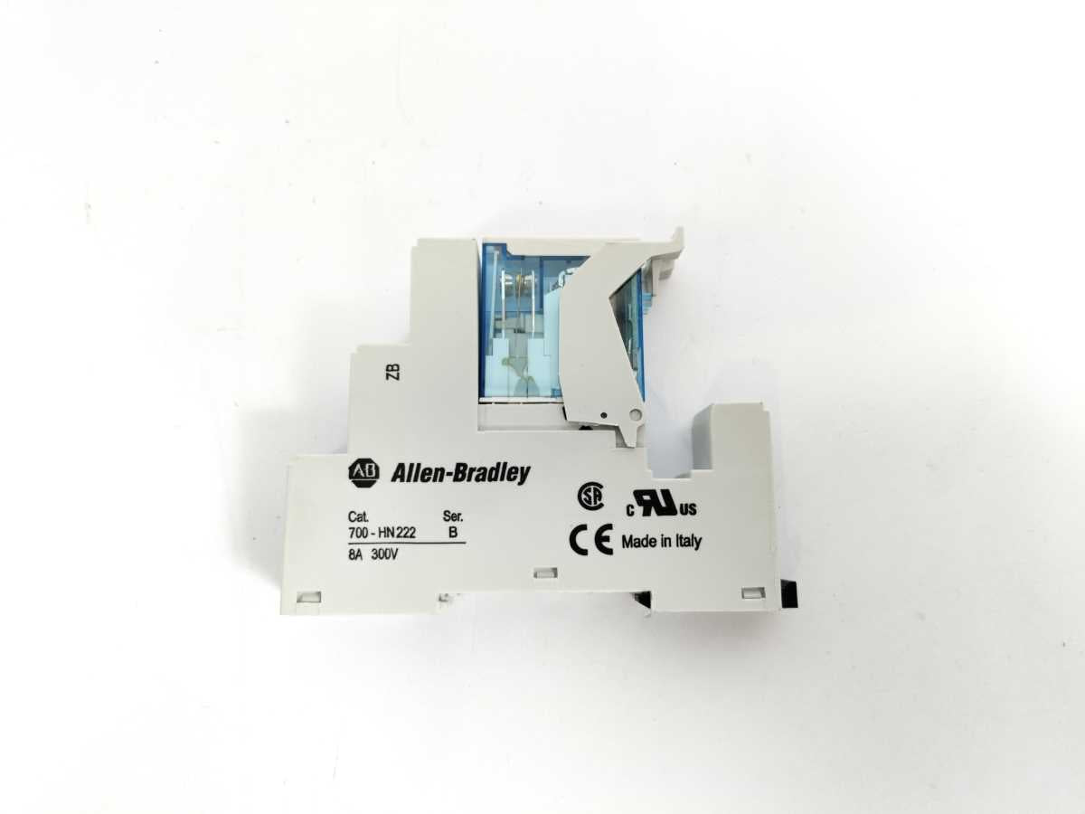 AB 700-HK32Z24-4 Ser.B, 24VDC, W:700-HN222 Ser.B 8A/300V