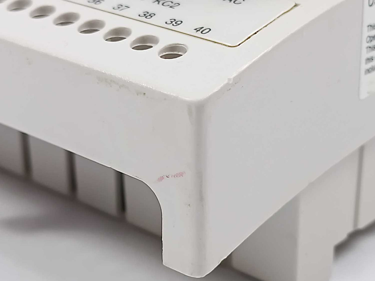 TAC 0-073-0030-0 TAC Xenta 281 Programmable controller