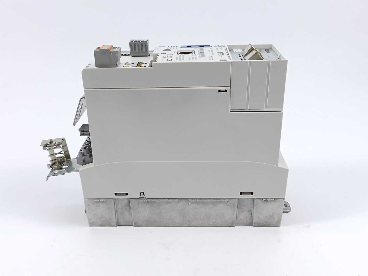 LENZE E84AVSCE3714SX0-ERXXX 15848850 8400 StateLine C 0,37kW Drive. Defective