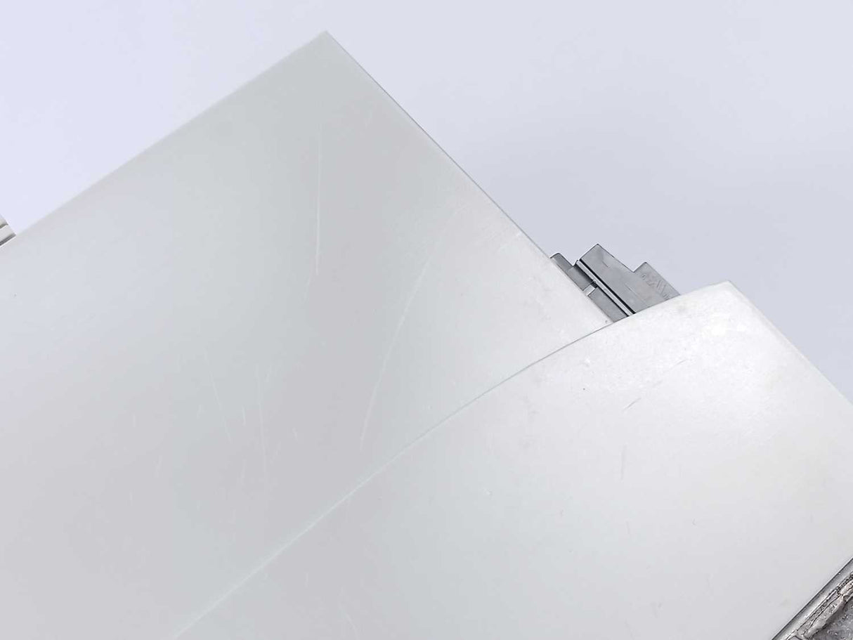 LENZE E84AVSCE1524SX0-ERXXX 15847917 8400 StateLine C 1,5kW Inverter Drive