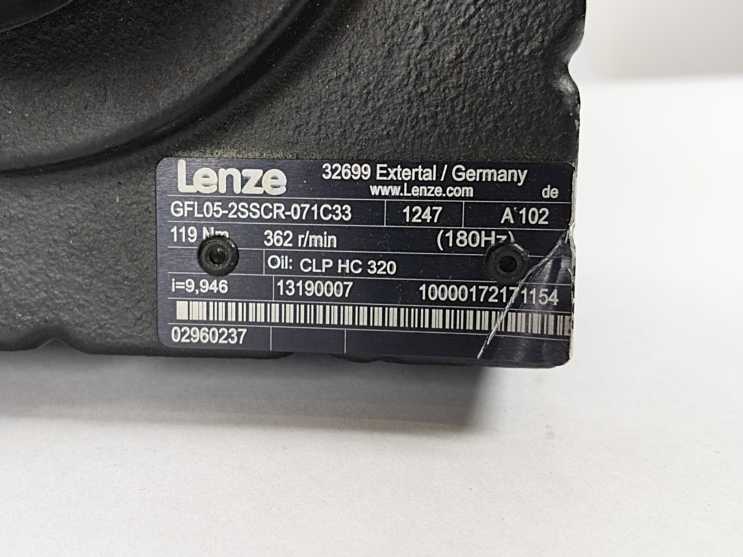 LENZE GFL05-2SSCR-071C33 Gearbox i=9,946, 119Nm, 362 r/min (180Hz)