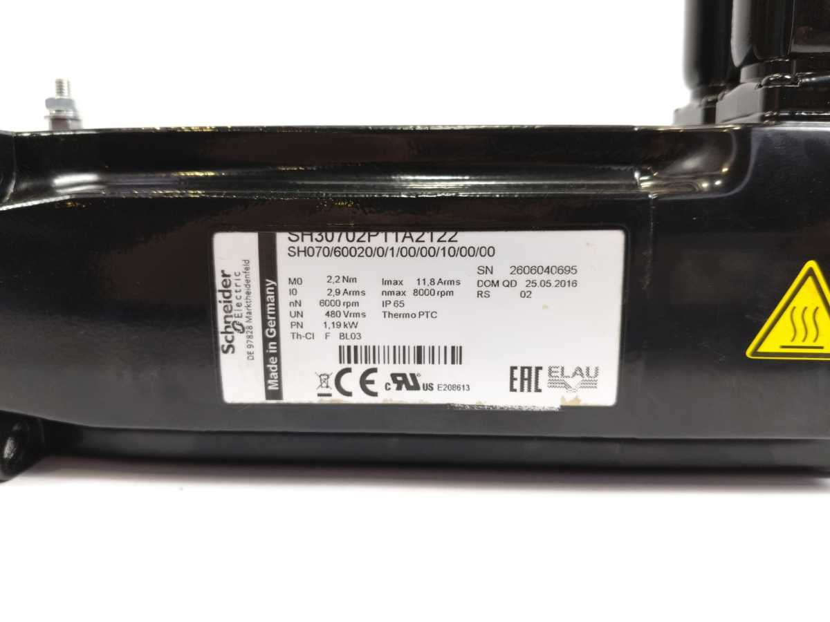 Schneider Electric SH30702P11A2122 SH070/60020/0/1/00/00/10/00/00 Servo Motor