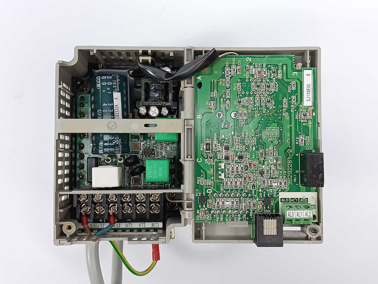 HITACHI SJ100-002NFE Frequency Converter, HP/kW: 1/4 /0.2