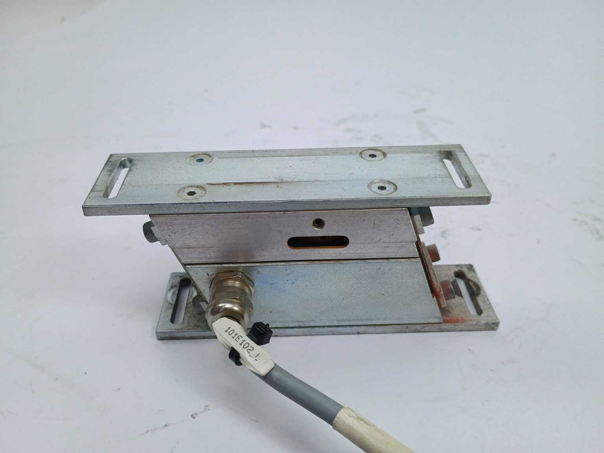 afag LF11 Linear feeder with SE602 Vibrator control