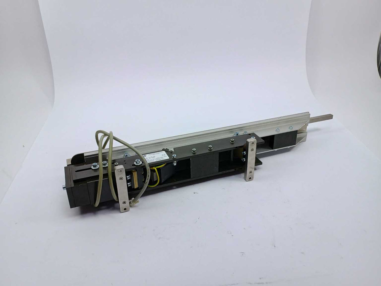 Rhein-Nadel Automation SLL400-600 Linear feeder with SE602 Vibrator control