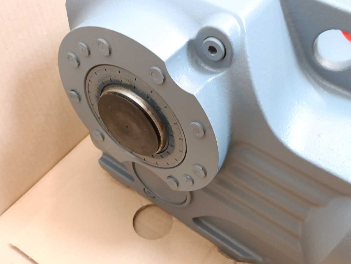 SEW-EURODRIVE  KA77/T DRN90S4/BE2HR Helical-bevel gearmotor