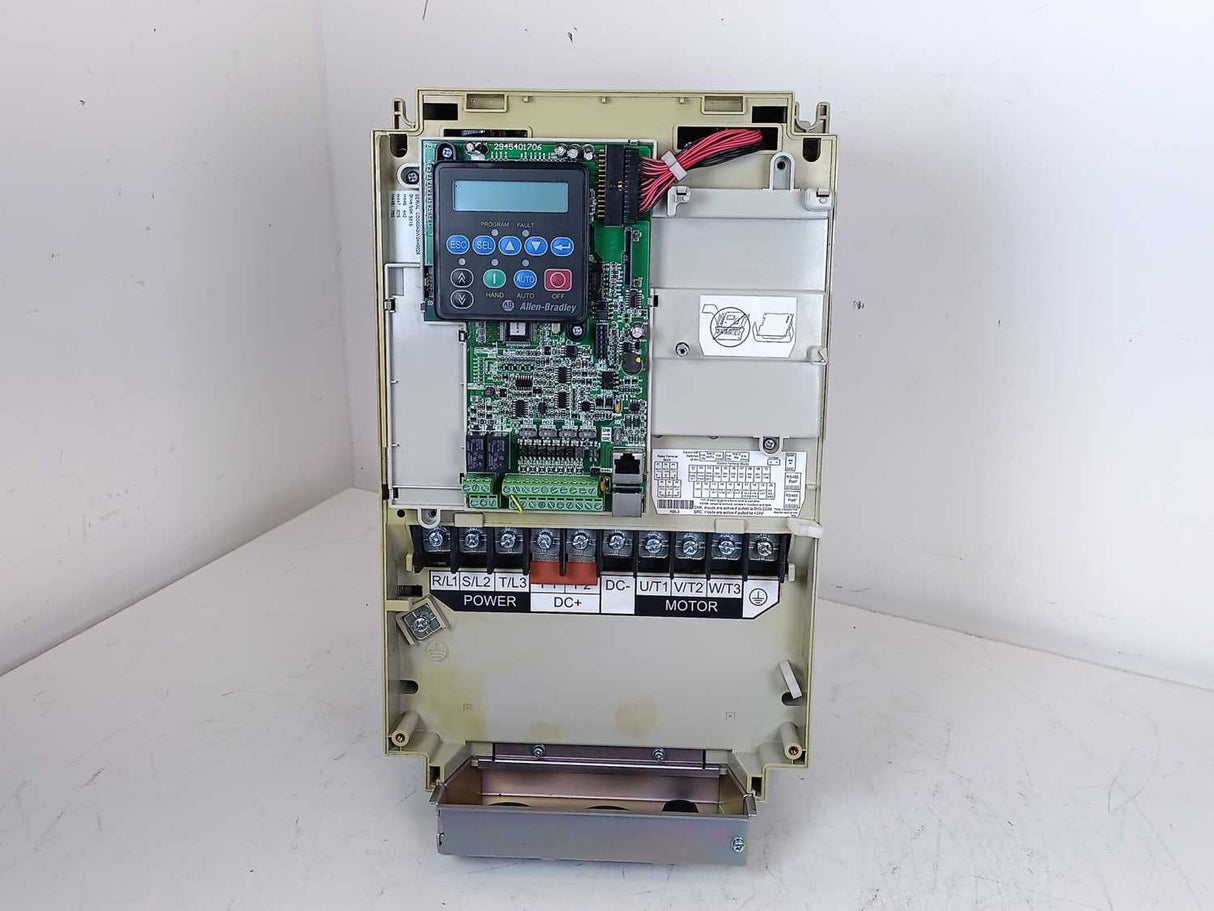 AB 22C-D060A103 Ser. A PowerFlex 400- 30 kW (40 HP) AC Drive