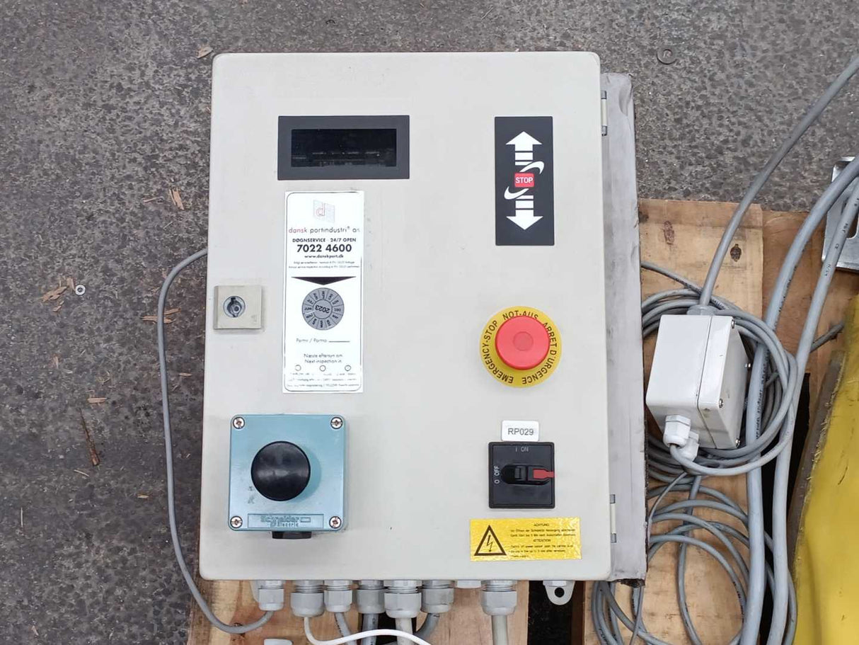 270x148cm Roll-Up Door w/ Mounting Frame and TST FUE-2 Control Box