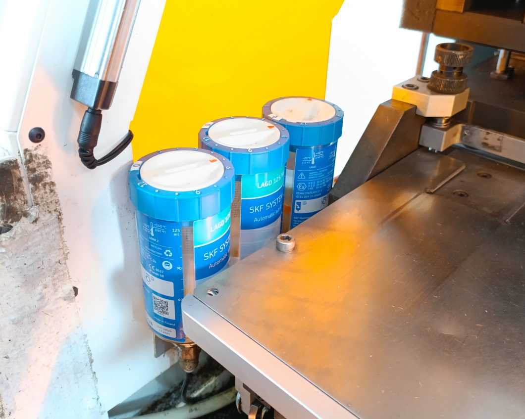 OAXA MC1-EGCM1 Fullly Automatic Friction Welding Machine