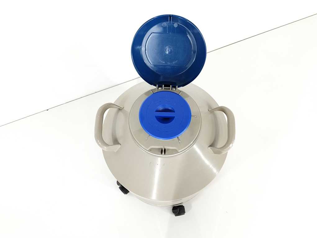 Taylor-Wharton 750 RS 35L Cryogenic Refrigerator with Canister set