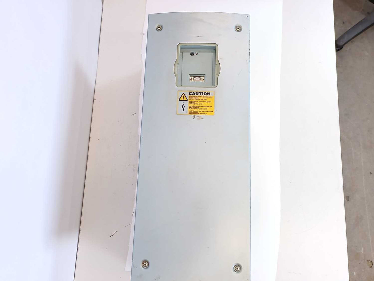 Vacon / Danfoss NXS00875A5H0SSSA1A2000000 87A, 380-500V Three Phase AC Drive