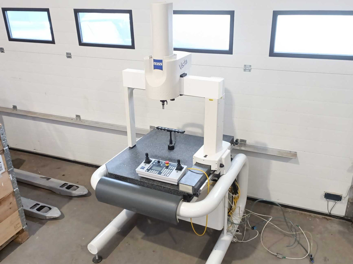 Carl Zeiss VISTA 1620-14 DCC Coordinate Measuring Machine with Joystick