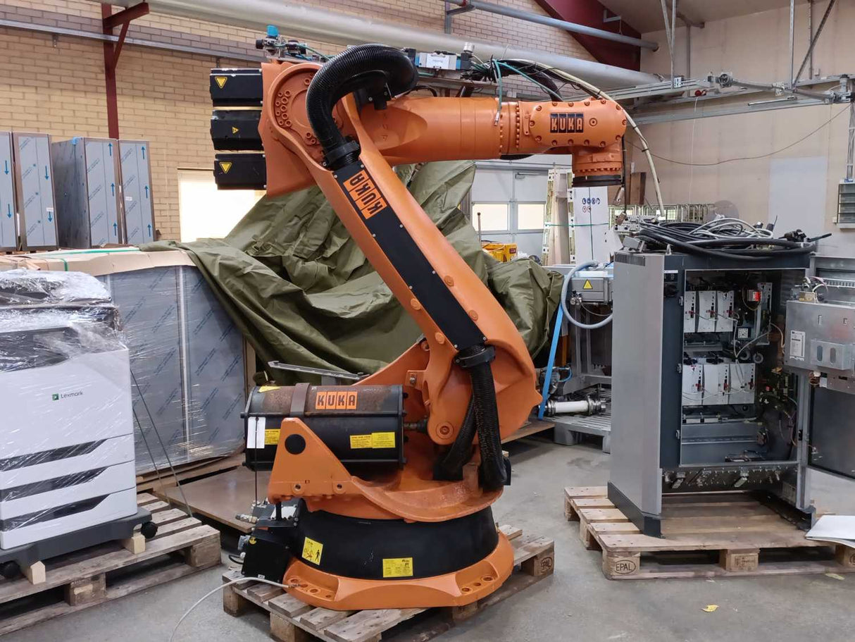KUKA KR180 (2000) floor 800520, Heavy Duty Robot w/ KR C2 Controller,