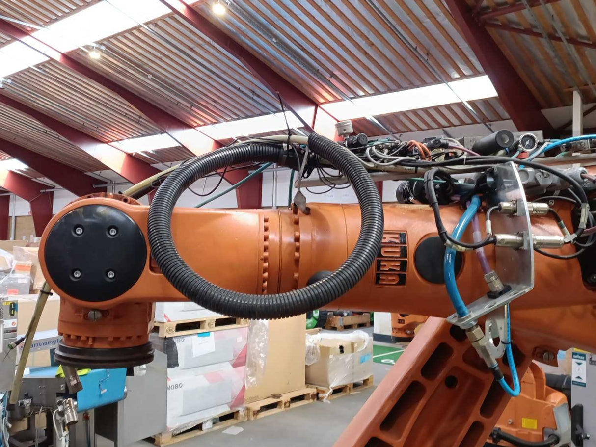 KUKA KR180 (2000) floor 800520, Heavy Duty Robot w/ KR C2 Controller,