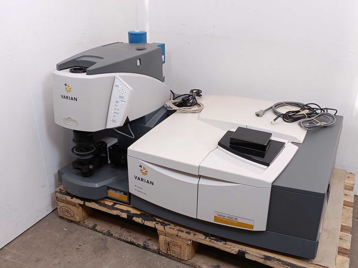 Varian 620-IR FT-IR Imaging Microscope & 660-IR FT-IR Spectrometer