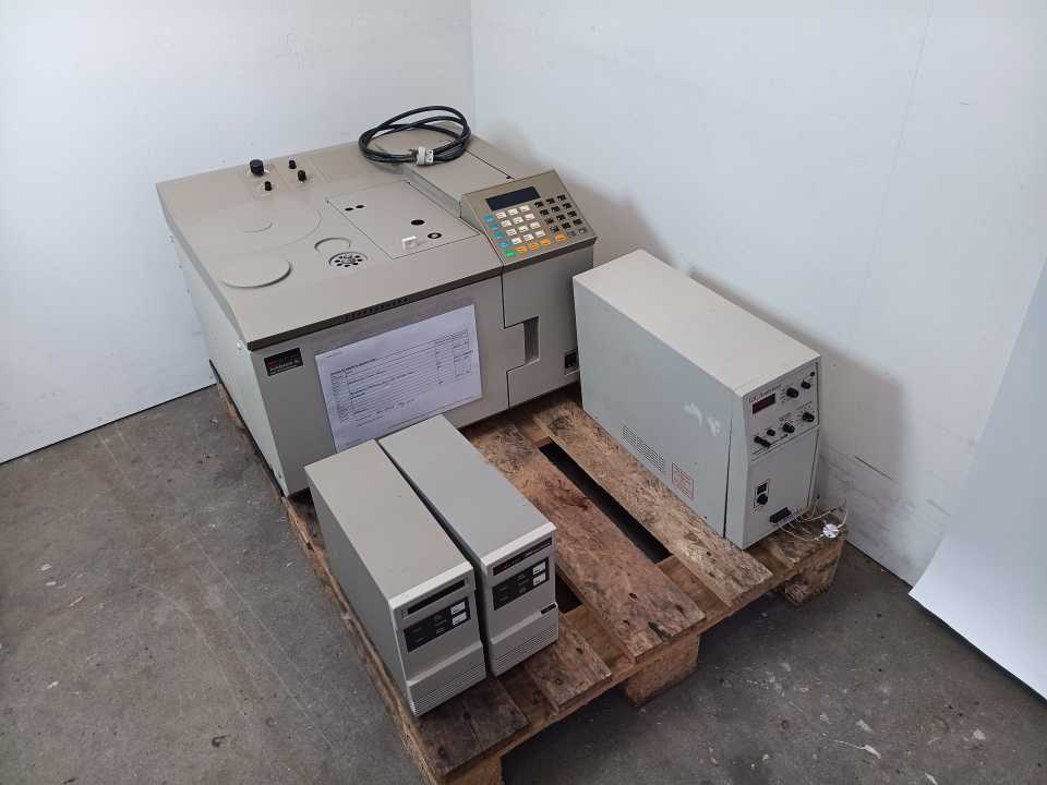 Perkin Elmer Autosystem XL GC w/ LDC 3100, PE Nelson 950A, 970 & Accessories Kit