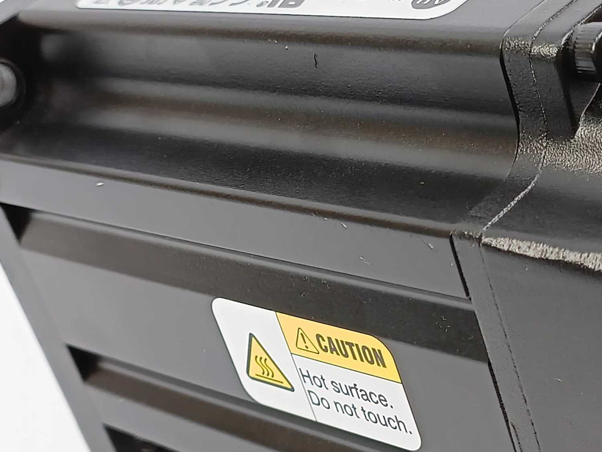 AB VPL-B1002M-CK12AA Ser. A KINETIX VP Low Inertia Servo Motor