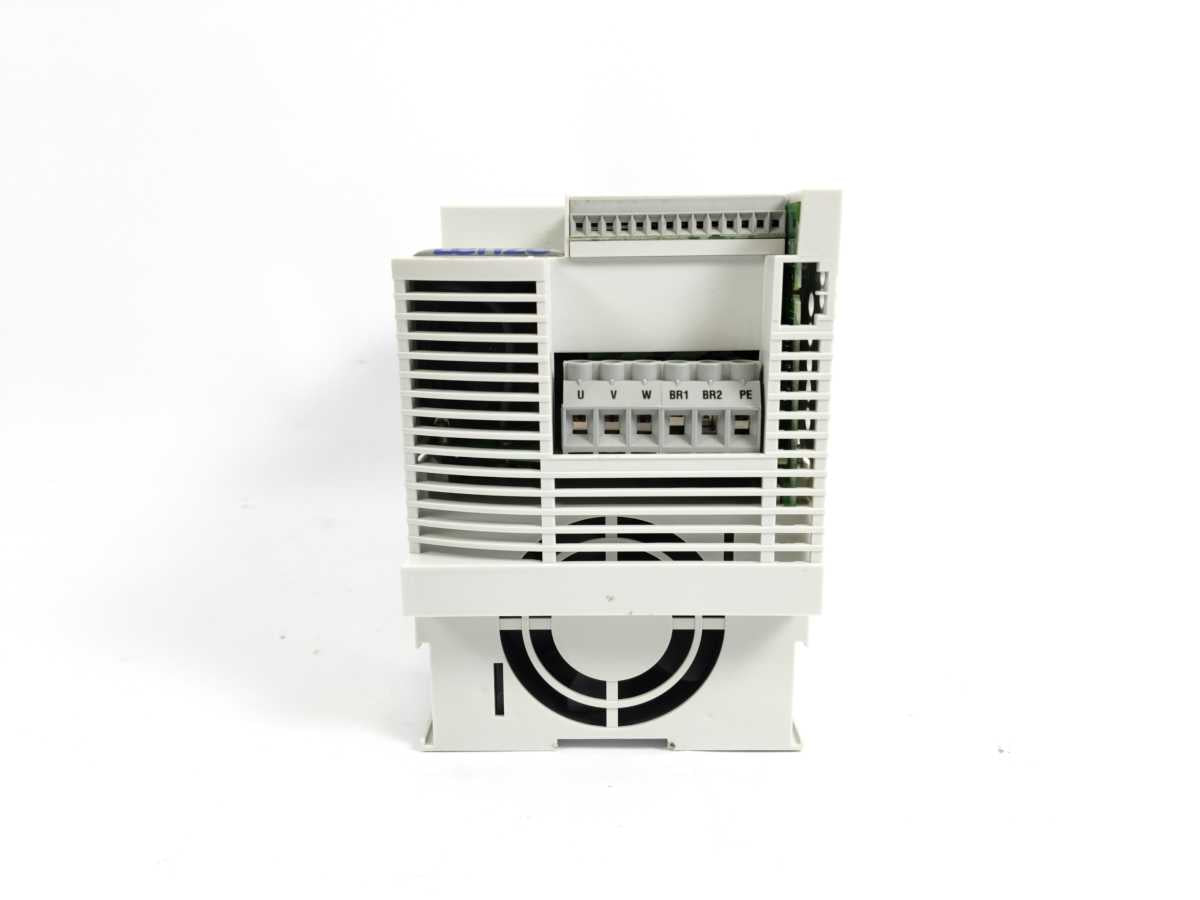 LENZE E82EV302_4B Standard S, 8200 Vector, 00422991