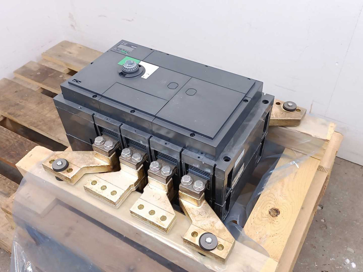 Schneider Electric 31341 Compact INS 2500 Switch Disconnector INS2000/2500