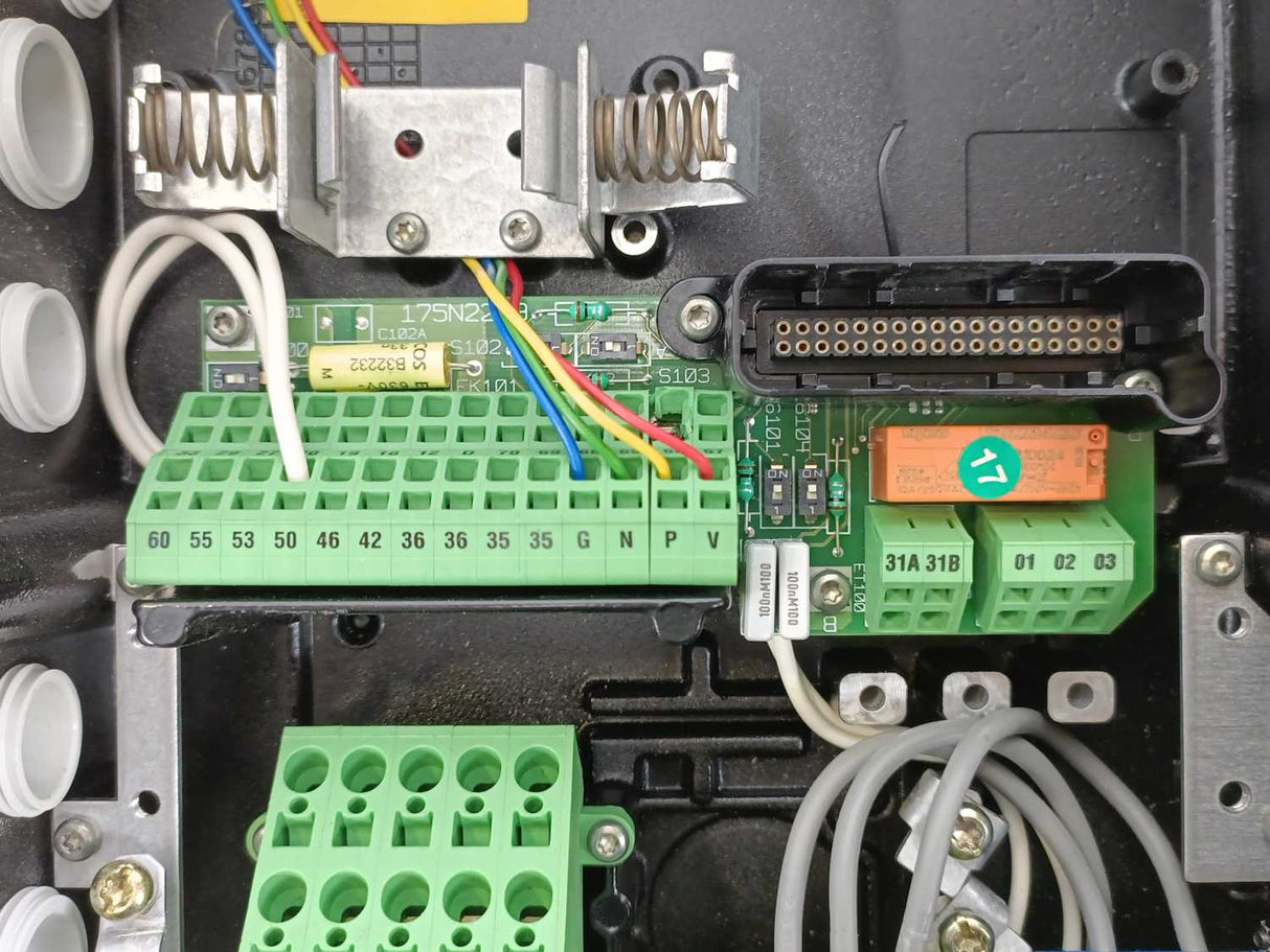 Danfoss 175X0210 VLT Frequency Converter FCD315PT4P66EBR1D0F12T00C0