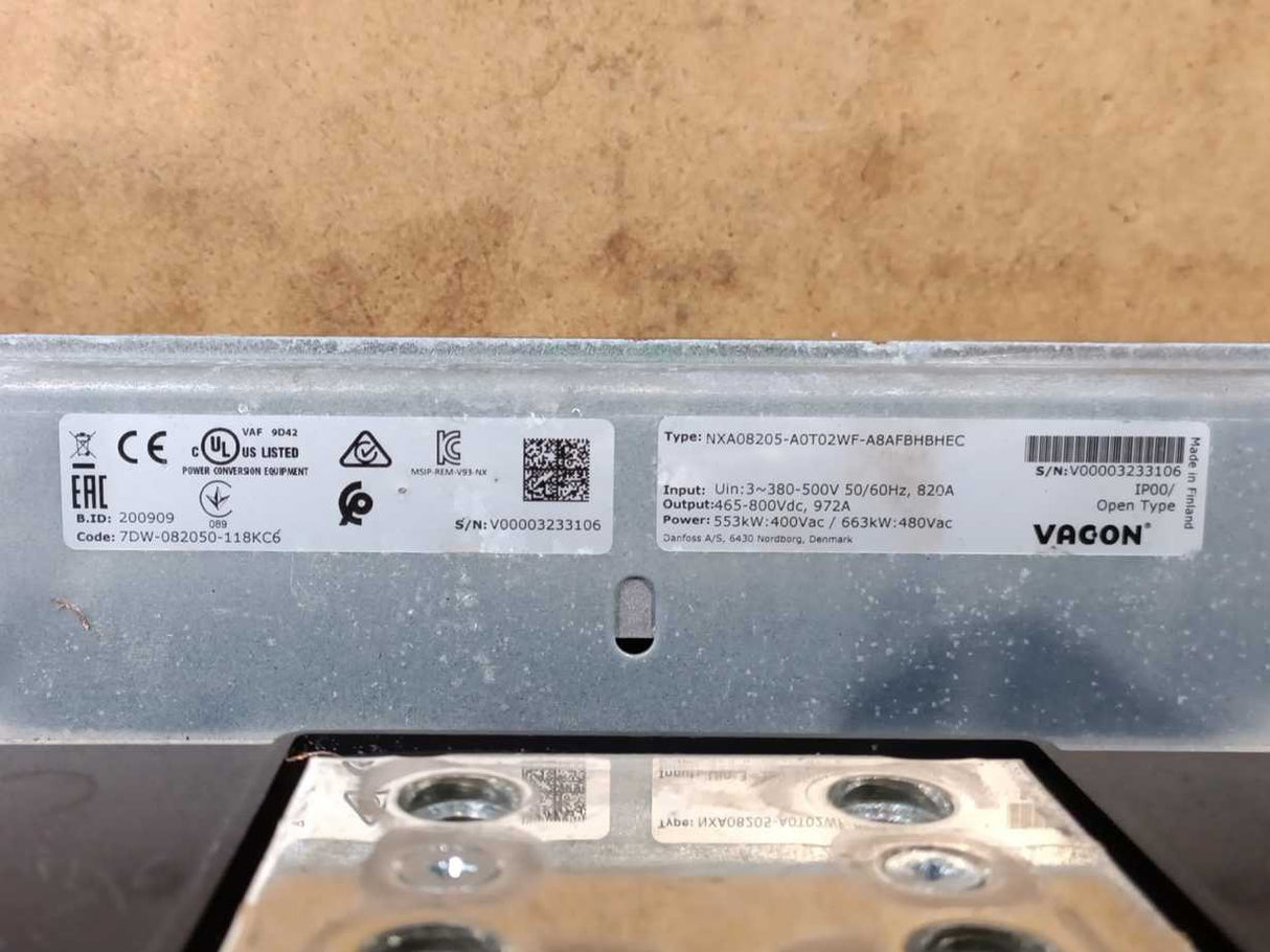 Vacon / Danfoss NXA08205-A0T02WF-A8AFBHBHEC 70CPA-S63DL-0058 Drive, 380–500 Vac