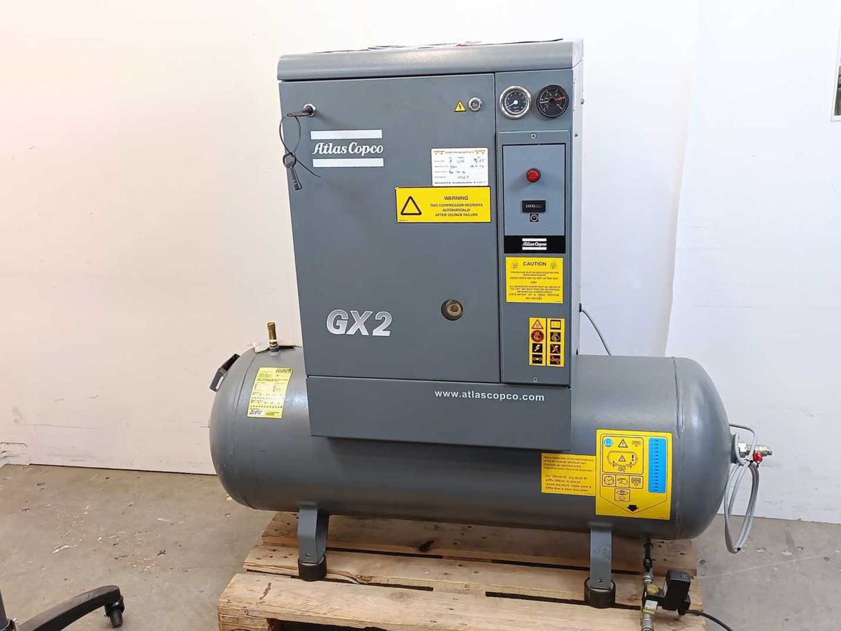 Atlas Copco GX2 9 200 Air Compressor w/ 9097509014 & 9095319982
