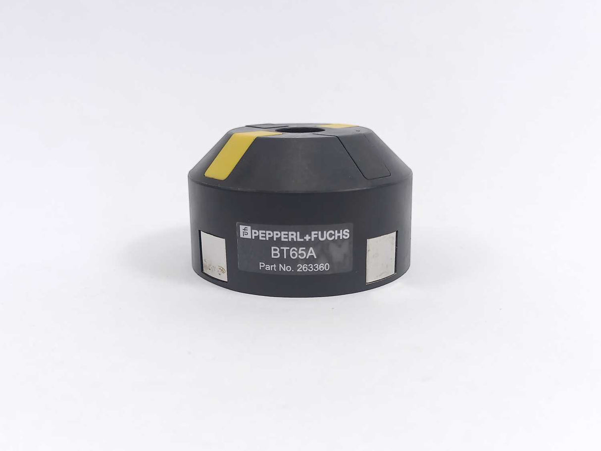 Pepperl+Fuchs 70133028 NCN3-F31-N4-V1 Inductive Sensor w/ 263360, 122683