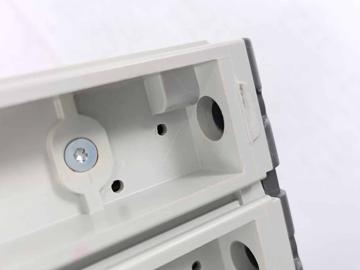 ABB 1SDA067345R1 SACE Tmax XT Molded Case Circuit Breaker Trip Unit