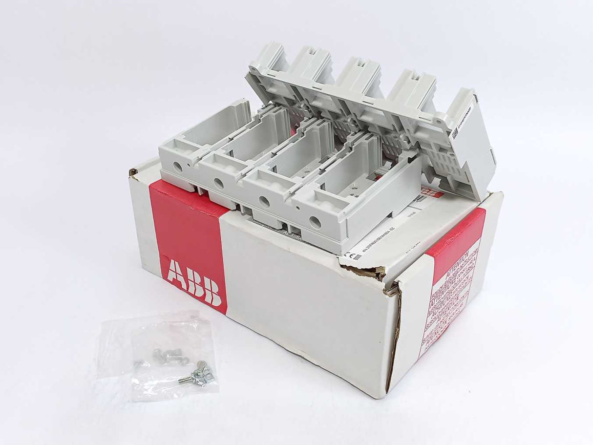 ABB 1SDA104726R1 Adapter for Fixed Terminals for SACE Tmax XT5 630 4-pole CBs