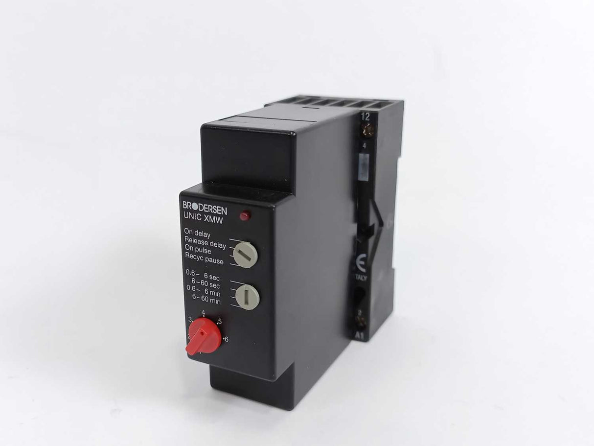 BRODERSEN UNIC XMW SPDT Multi Function Timer Relay