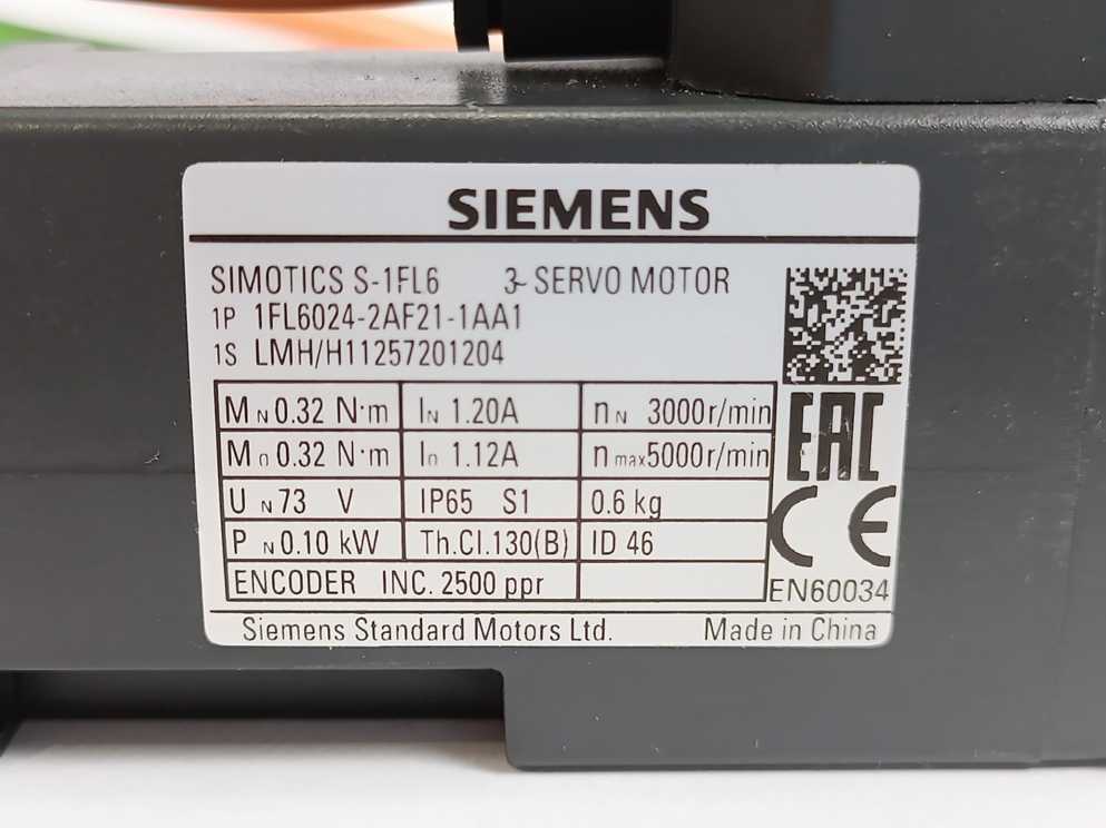 Siemens 1FL6024-2AF21-1AA1 1FL6 3AC 230V 0,1kW 3 Phase Servomotor