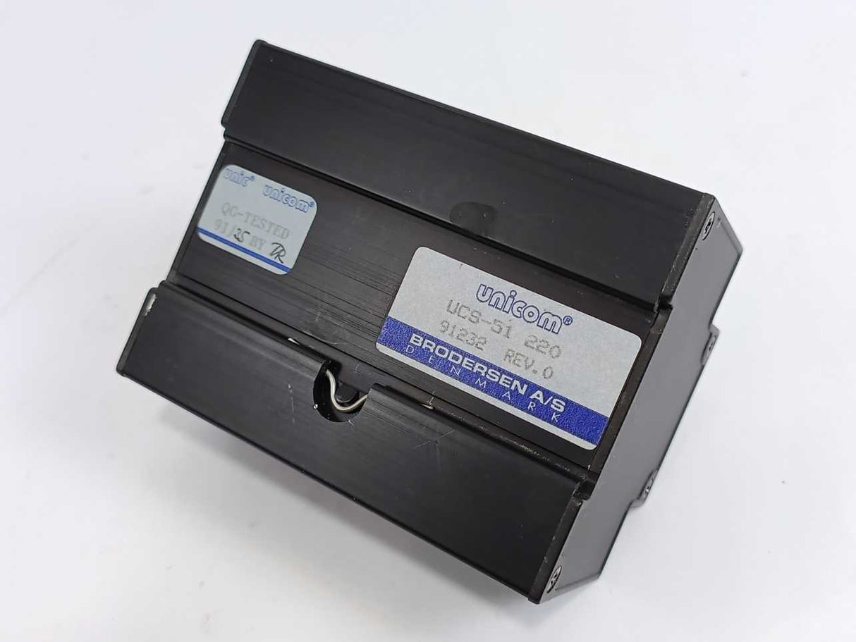 BRODERSEN / Unicom UCS-51 220 Control System 220V, Fuse T0.25A