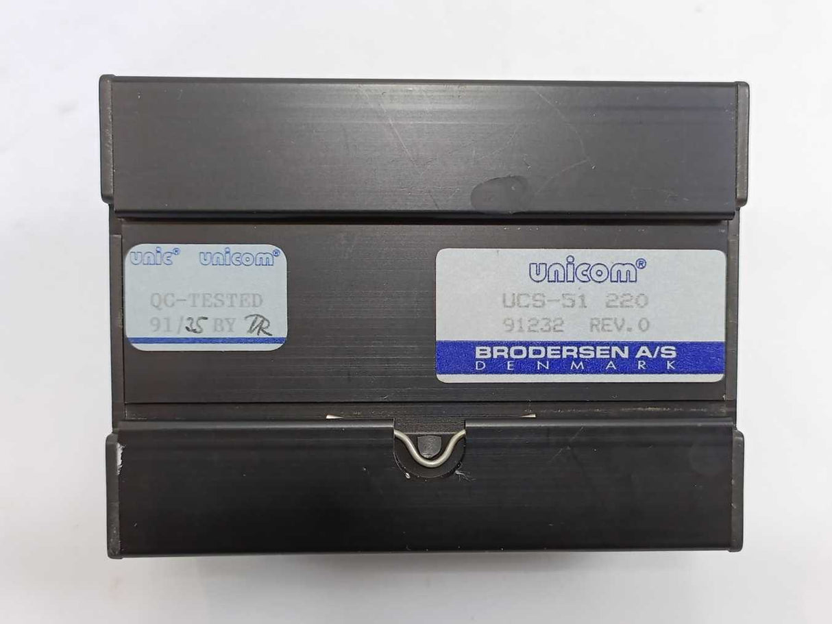BRODERSEN / Unicom UCS-51 220 Control System 220V, Fuse T0.25A