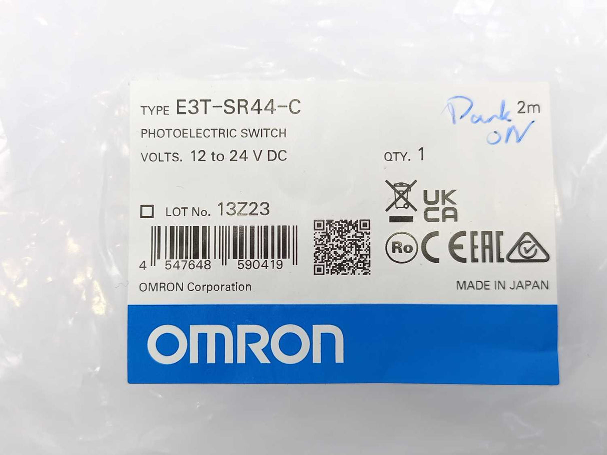 OMRON E3T-SR44-C Photoelectric Switch, 2m Cable, 12-24 V DC