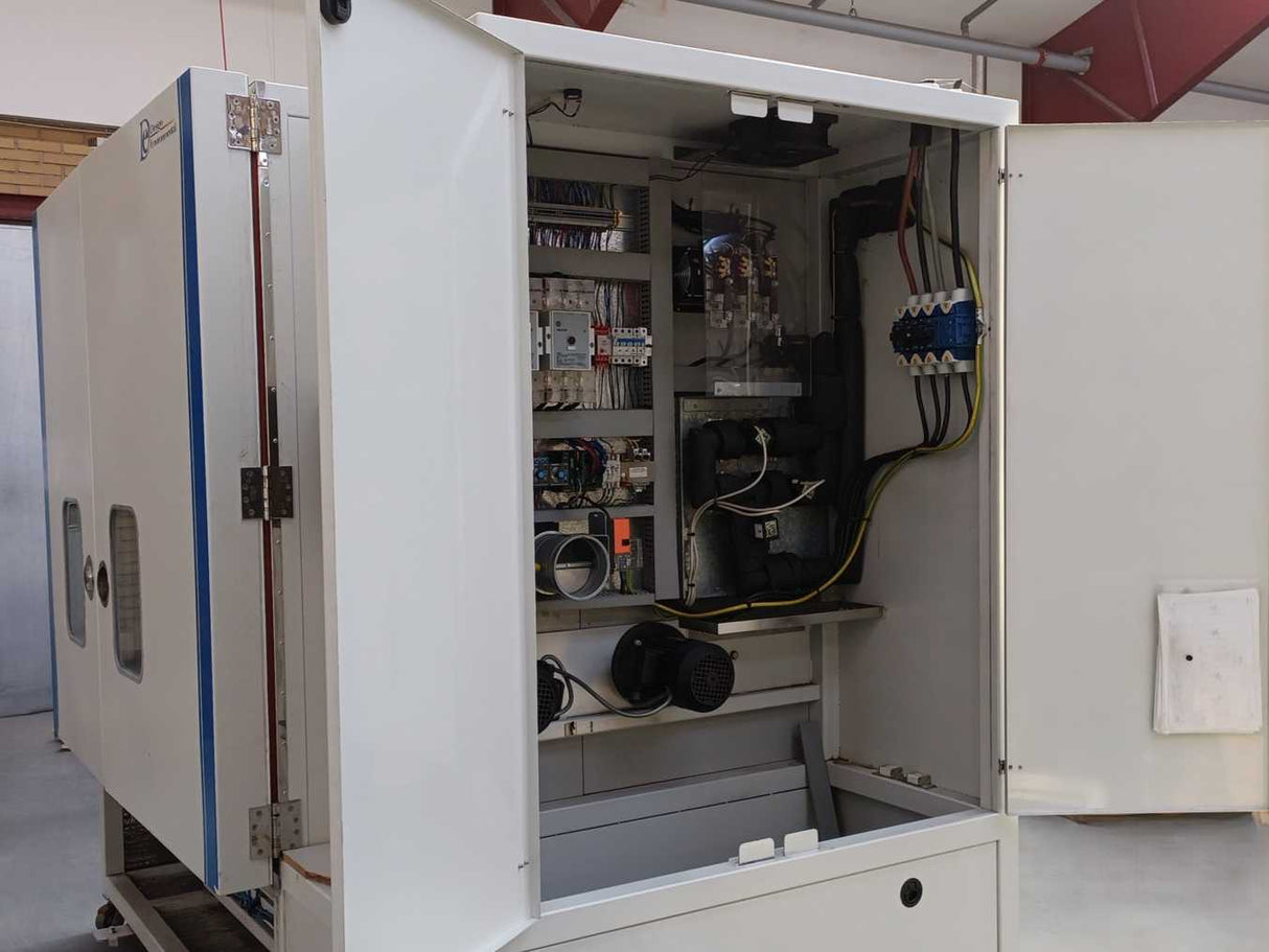 Design Environmental SIGMA 1800-44 Environmental Test Chamber w/ Vibration Table