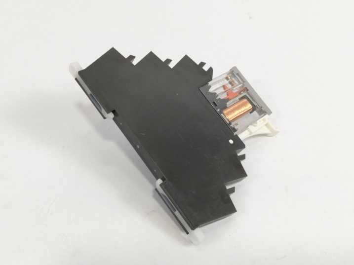OMRON G2RV-SR500 AC110 Slim I/O General Purpose Relay Batch 10 pcs.