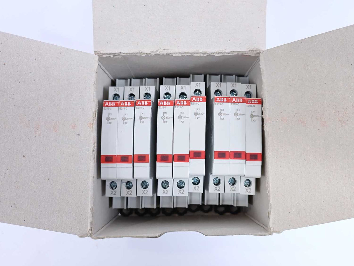 ABB 2CCA703401R0001 E219-C Indicator Light, Red, Batch of 9 pcs.